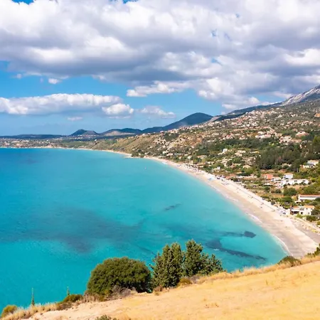 Russa Alekos Вилла