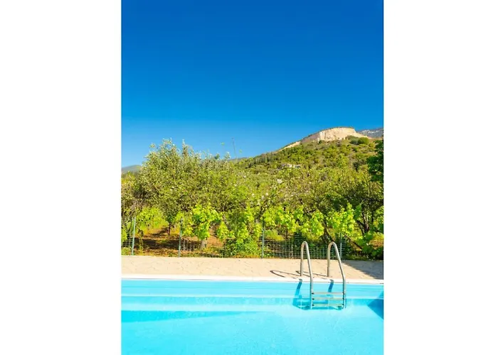 Villa Russa Alekos Muszáta